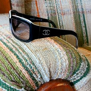 Vintage Chanel Sunglasses 5064-B